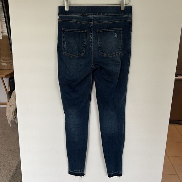 Spanx Blue Distressed Pull-On Ankle Skinny Jeans Raw Hem Size Medium Tall - Picture 7 of 13